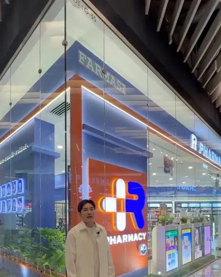 Kura Mynis at R Pharmacy, TRX